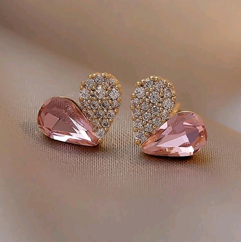 Pink Heart Stud Earrings Gold Tone Dainty Rhinestone Romantic Coquette 💖 - Picture 5 of 10